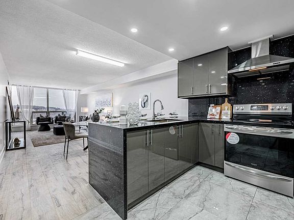 4th image of 175 Cedar Ave #714
