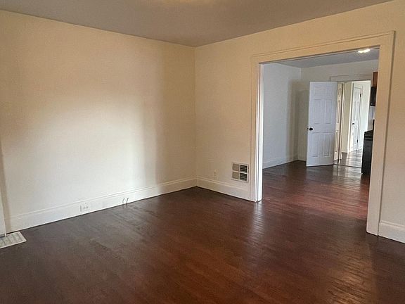 4th image of 5420 Robert Ave