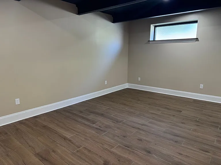 330 Linden Ave — Photo 14