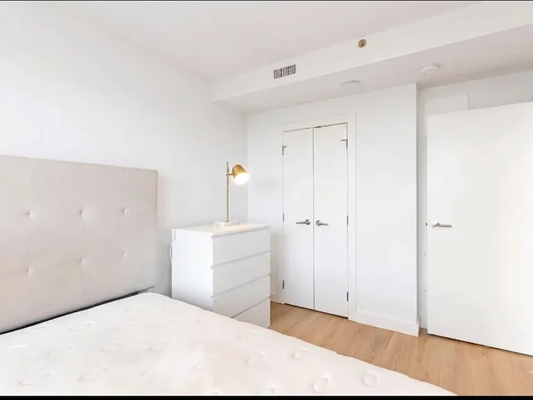 4083 Cambie St #710 — Photo 5