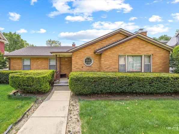625 Forest Ave, Elgin, IL 60120
