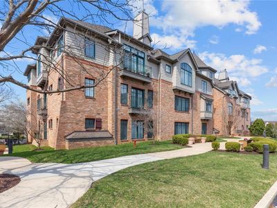 127 E Clinton Pl APT 2A, Saint Louis, MO, 63122