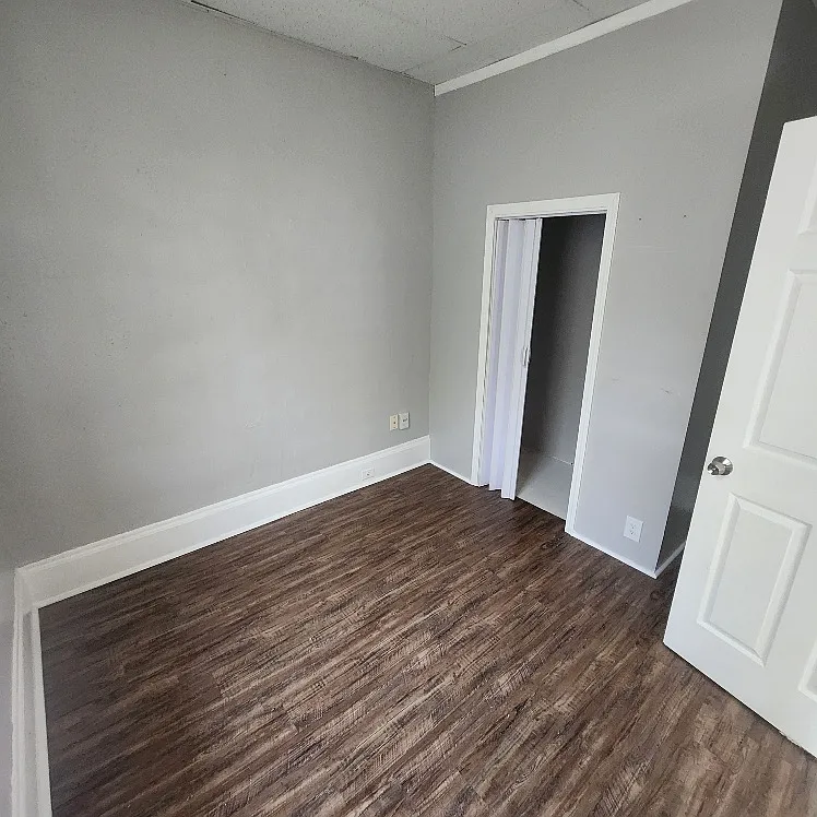 3020 Searsdale Ave - 2- Down Back — Photo 2