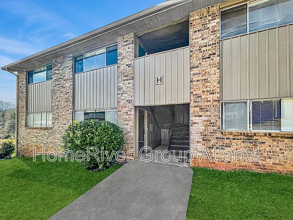 2nd image of 3600 Indian Creek Way Building H-h1