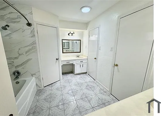 13846 Sheri Hollow Ln — Photo 14