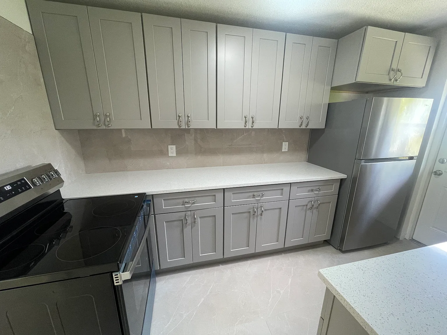 1 bed, 700 sqft, $1,750 — Photo 2