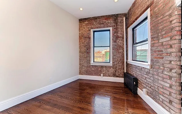 Rented by Compass | media 45