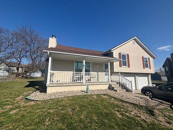 2nd image of 1208 NE Bryant Cir