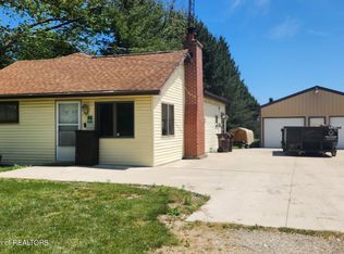 1725 Guenther Ave, Lansing, MI 48917