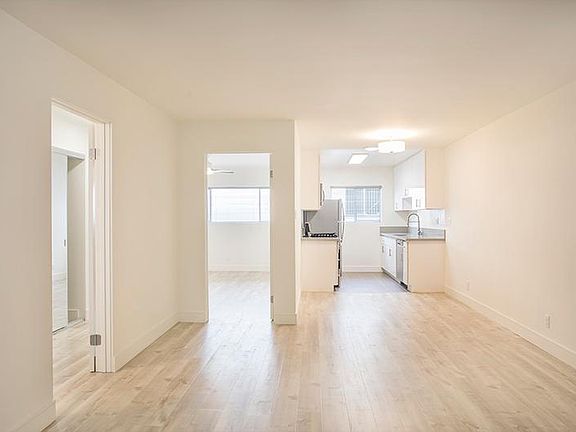 5th image of 377 W Lexington Dr APT 4