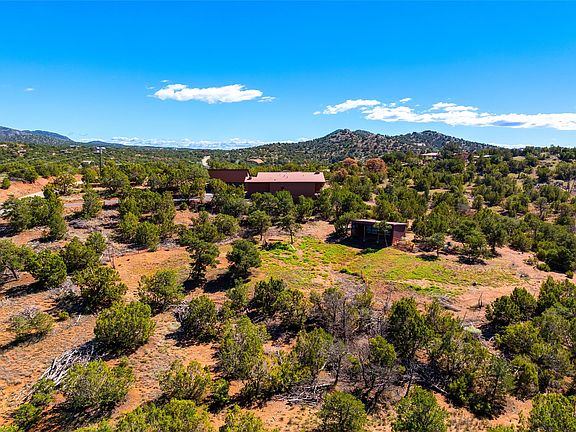 4th image of 11 Paseo Del Pinon
