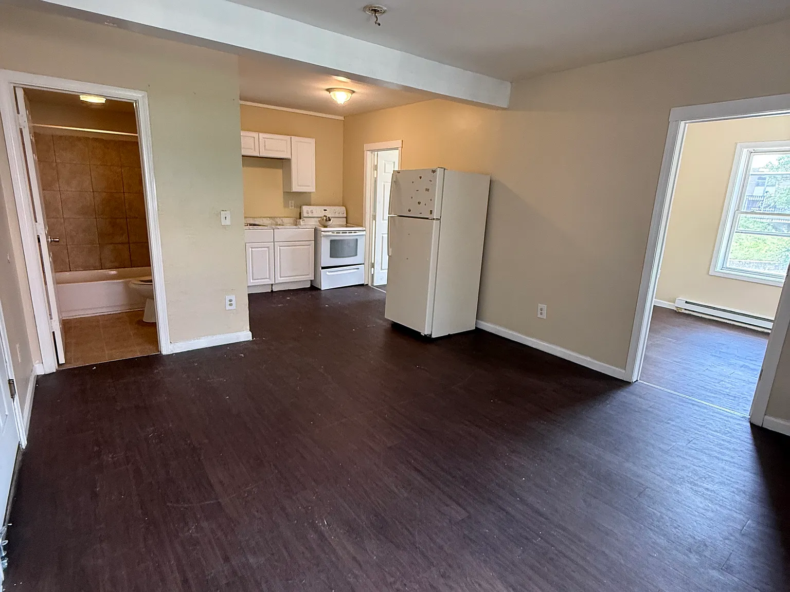 2 bed, 800 sqft, $1,250 — Photo 2