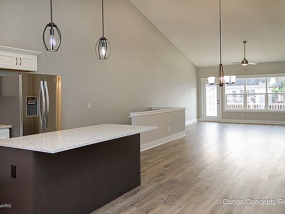 2nd image of 260 Shoreside Dr N #66