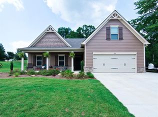 304 Spence Cir, Ball Ground, GA 30107