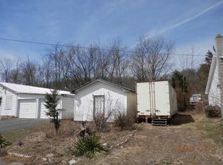 2413 Fairview Rd, Mc Alisterville, PA 17049