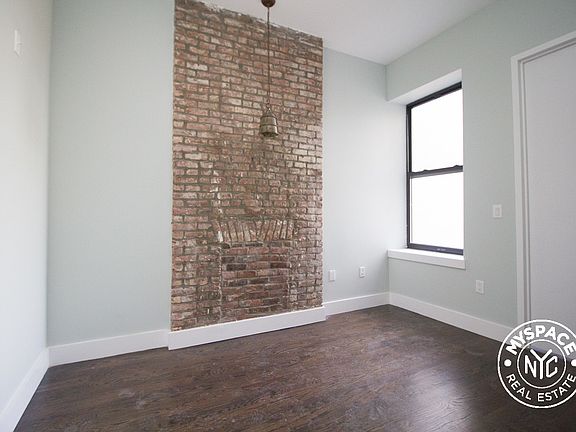 3rd image of 903 Saint Johns Pl APT 3C