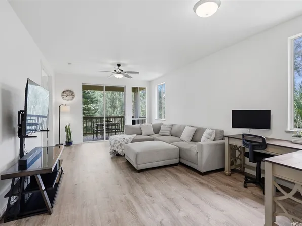 95-976 Wikao St APT K204, Mililani, HI 96789