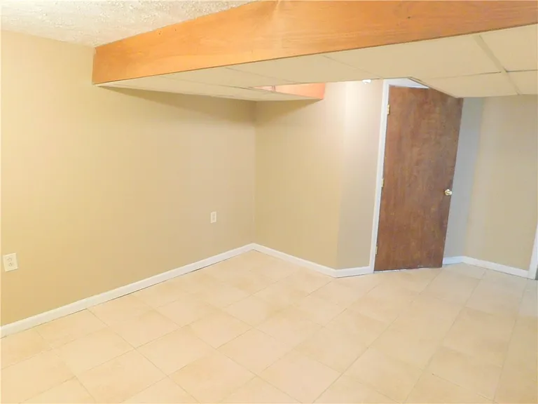 671 Shady Dr E — Photo 16
