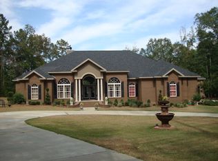 158 Pebble Creek Cir, Ozark, AL 36360