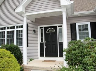 14 S Holw, East Hampton, CT 06424