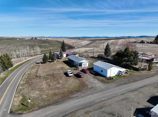 105 2nd Ave, Nezperce, ID 83543