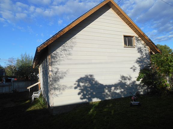 5th image of 846 5th Ave S