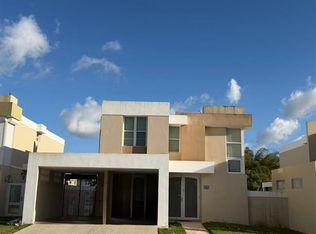 85 Urbanizacion Mansiones, Juncos, PR 00777