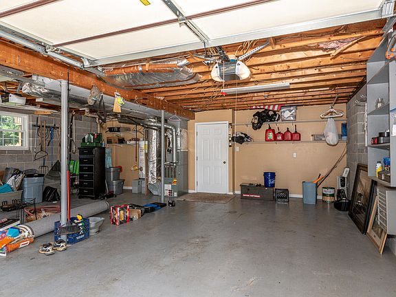 2nd image of 3017 W Hills Dr
