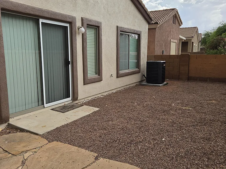 195 E Calle Puente Azul — Photo 8
