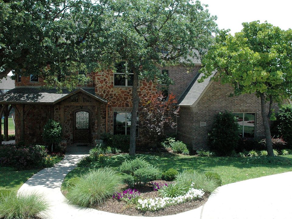 1st image of 1217 Chinaberry Ct