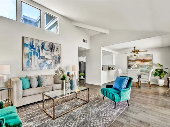 3404 Meadow Brk #30, Costa Mesa, CA 92626
