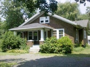 75 Brookside Rd, New Paltz, NY 12561