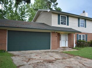 5951 Coy Burgess Loop, Defuniak Springs, FL 32435