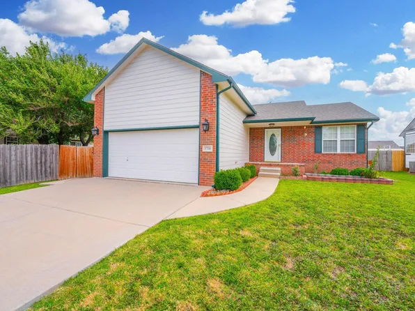 1706 S Smithmoor St, Wichita, KS 67207