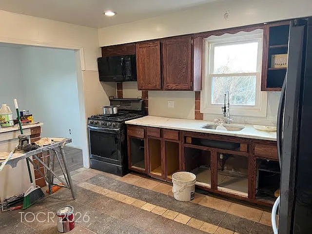 282-284 Washington St #284 — Photo 9