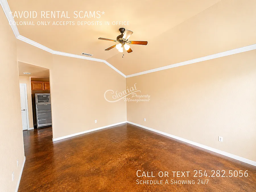 3 bed, 2.0 bath, 1308 sqft, $1,195 — Photo 3