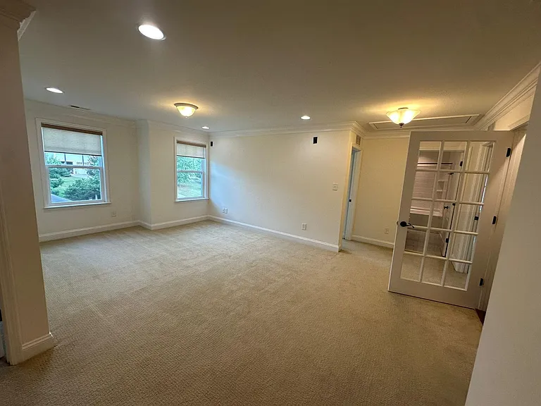 404 Shorehouse Way — Photo 41