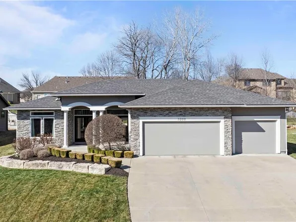 5008 W 18th St, Lawrence, KS 66047