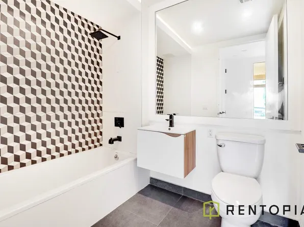 1875 Atlantic Avenue image 4 of 19