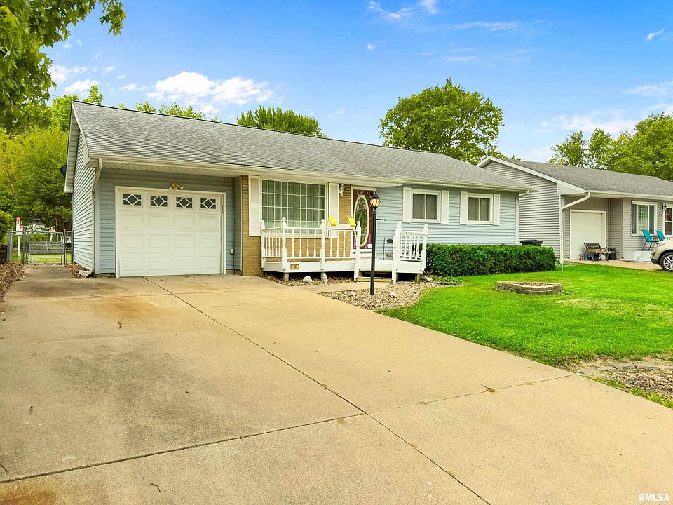 1st image of 102 Laurel Ln