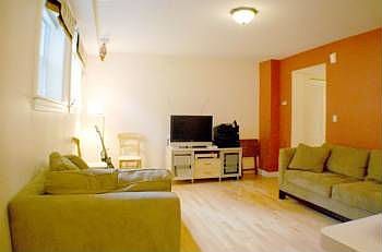 1st image of 6103 N Glenwood Ave APT 1