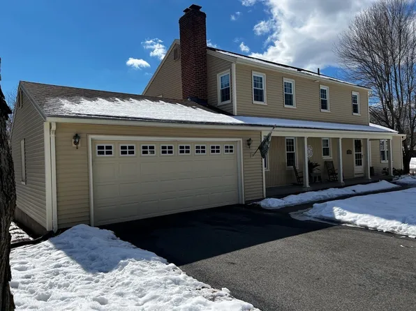 20 Porter Dr, Wilbraham, MA 01095