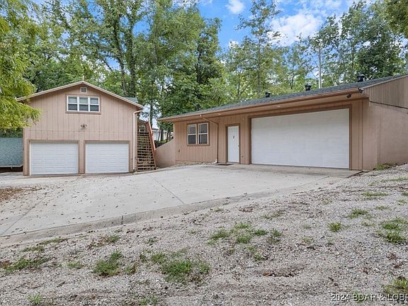 3rd image of 76 Moon Glitter Cir