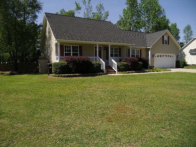 1st image of 105 Oak Tree Dr
