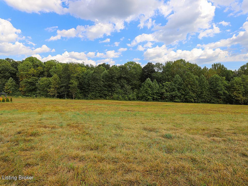 1st image of 4 Foxwood Ct