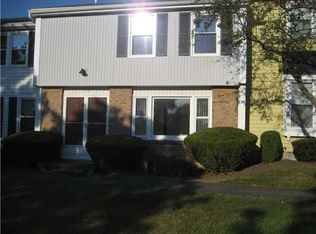 15 Summit Knolls Dr, Webster, NY