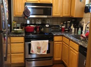 229 Fernon St, Philadelphia, PA 19148