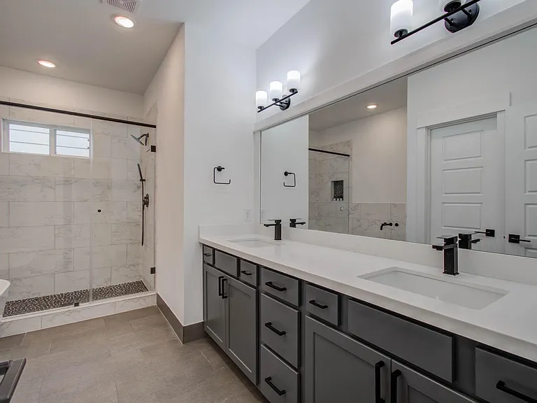 970 Highland Sound Ln — Photo 17