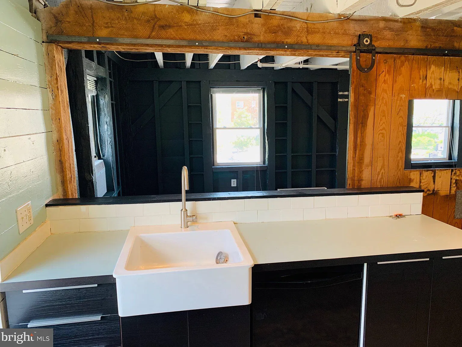Studio, 1.0 bath, 500 sqft, $1,800 — Photo 2