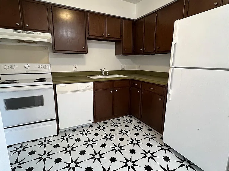 3403 Willowrun Cv #B — Photo 2